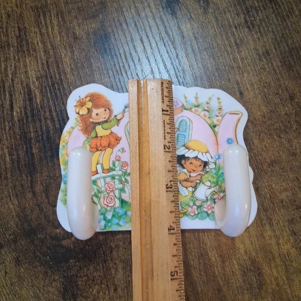 Vtg Little Blossom and Friends Plastic Double Hook Wall Hanger 5x4 Avon NOB READ